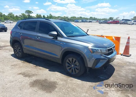 2023 Volkswagen Taos 1.5T S z USA, uszkodzony, nr VIN 3VVCX7B23PM336282